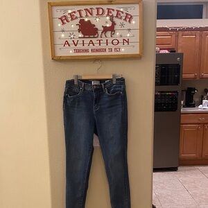 Jessica Simpson High rise Forever Rolled Ankle Jeans 30